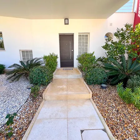 Luxury 4-suite Villa, Pool, Jacuzzi, Games Vila