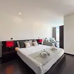 Luxury 4-suite Villa, Pool, Jacuzzi, Games 阿尔布费拉