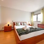 Luxury 4-suite Villa, Pool, Jacuzzi, Games 别墅 阿尔布费拉