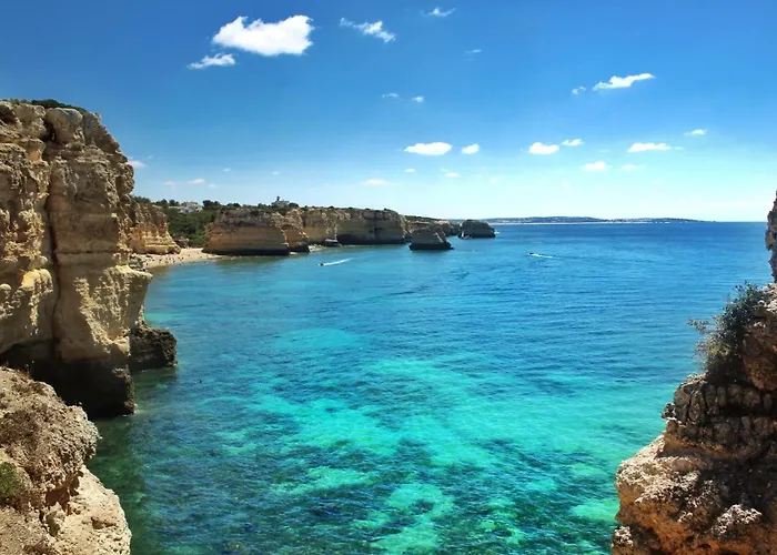 Luxury 4-suite Villa, Pool, Jacuzzi, Games 别墅 阿尔布费拉