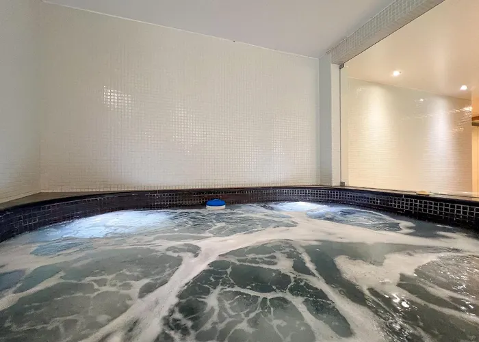 别墅 Luxury 4-suite Villa, Pool, Jacuzzi, Games