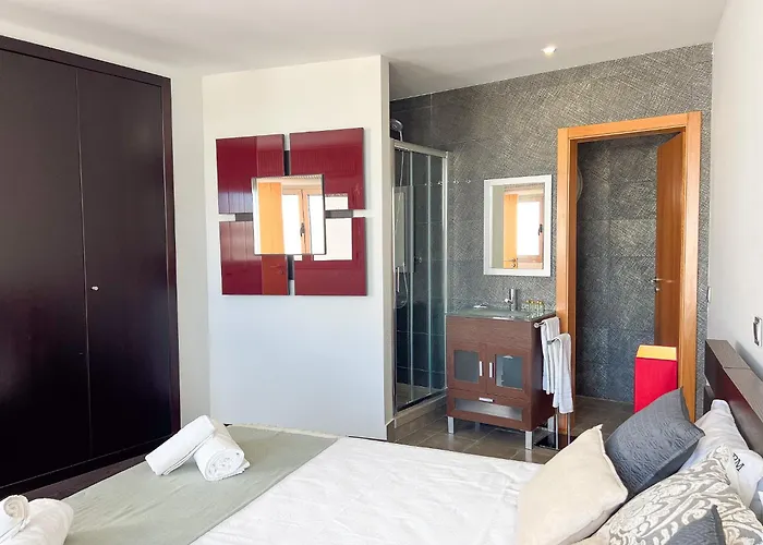 Luxury 4-suite Villa, Pool, Jacuzzi, Games 阿尔布费拉