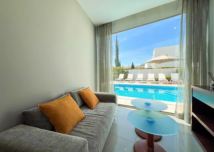 别墅 Luxury 4-suite Villa, Pool, Jacuzzi, Games *