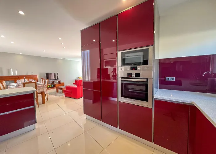 Luxury 4-suite Villa, Pool, Jacuzzi, Games