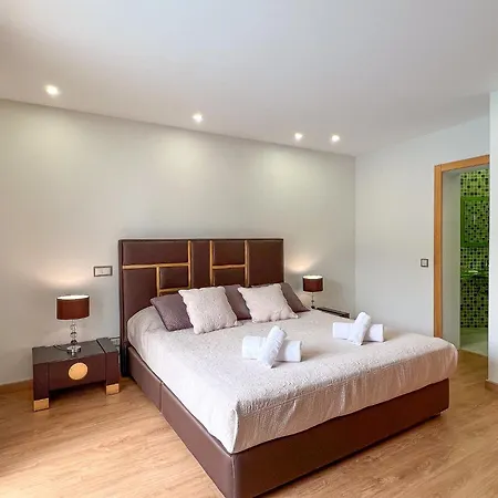 Luxury 4-suite Villa, Pool, Jacuzzi, Games Villa Albufeira